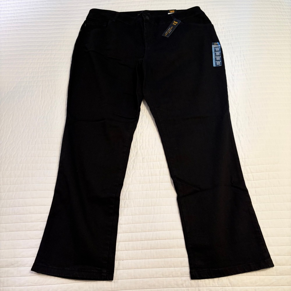 Lee Jeans Instantly Slims Black Relaxed Fit Straight Leg Jean Womens 20W NWT - Picture 3 of 8